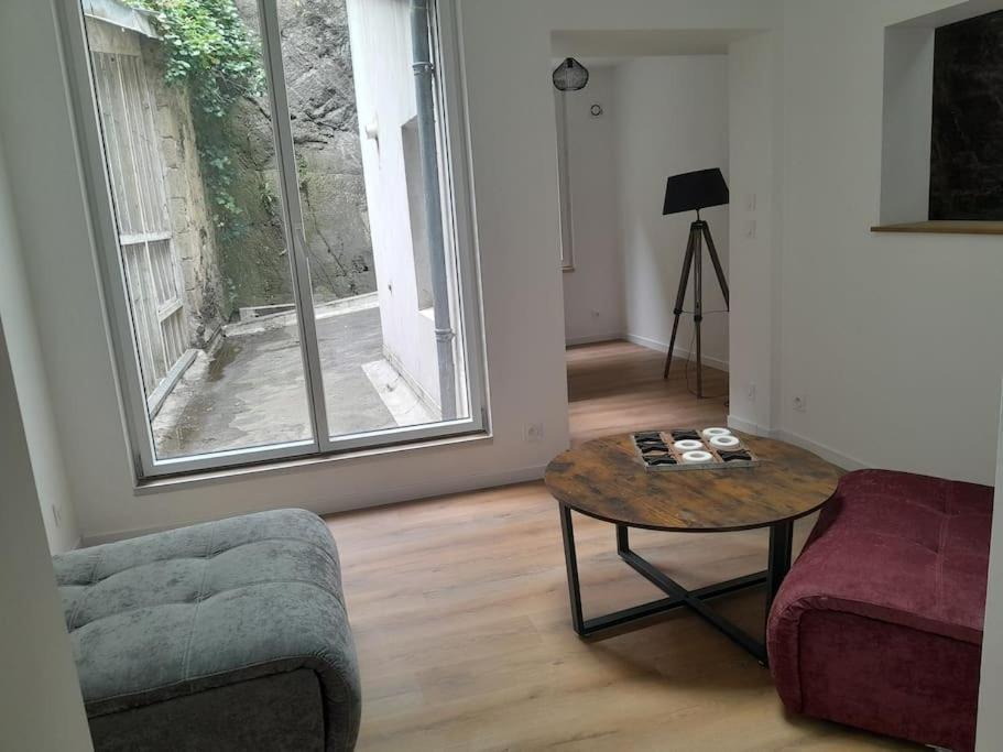 Appartement 75M2 Plein Centre Face A La Mairie Morlaix Luaran gambar